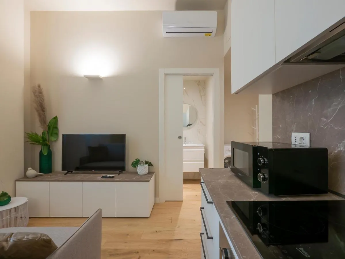 I Host Apartment - Ranzoni 1 Milano